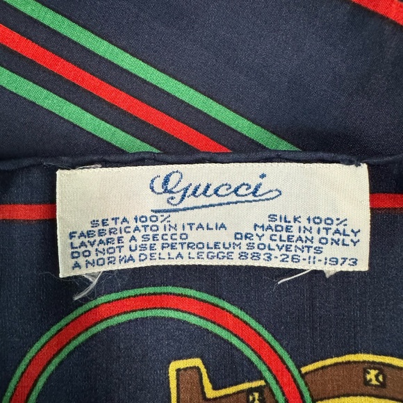 Gucci Vintage Silk Scarf. Use as scarf, headband, your hat, your bag.Easy 2wear - Picture 4 of 8